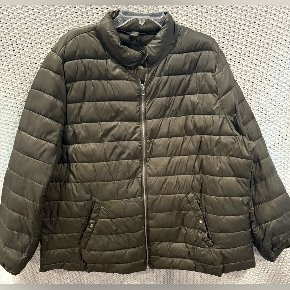 A.N.A. Women’s Packable Lightweight Green Puffer Zip Front Coat; Size 2X